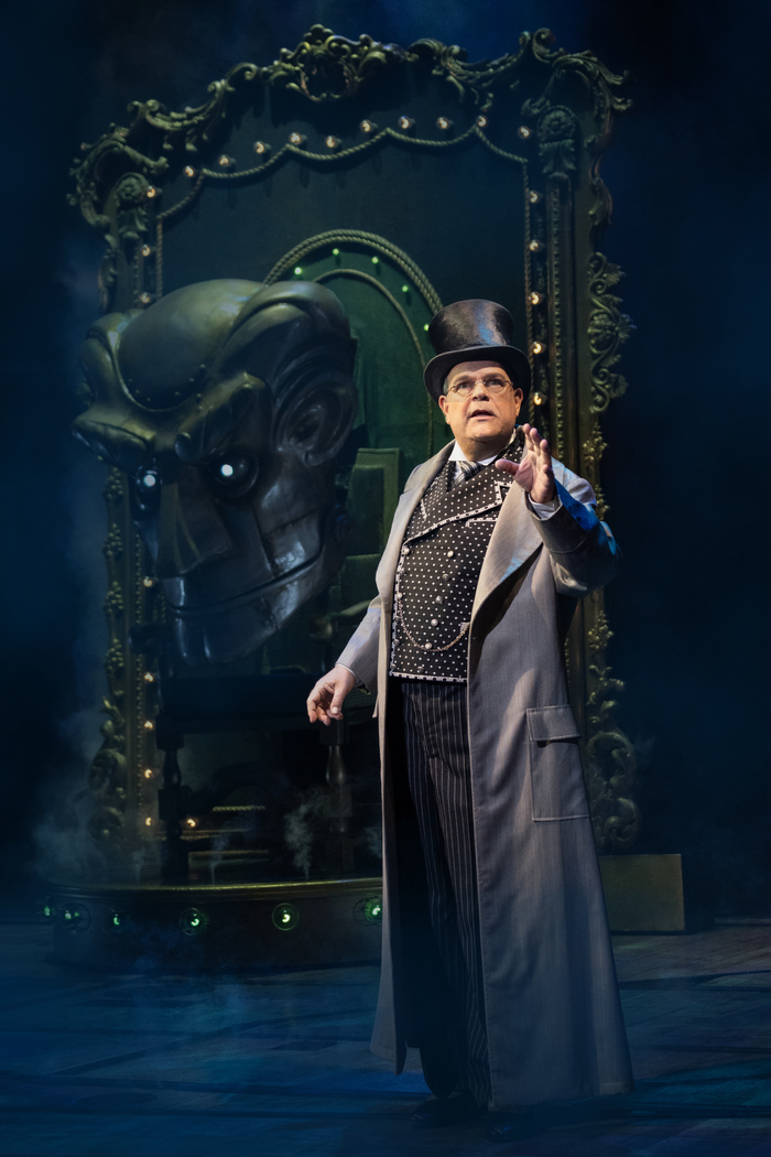 Photos: Mary Kate Morrissey, Alexandra Socha & Donna McKechnie in WICKED Image